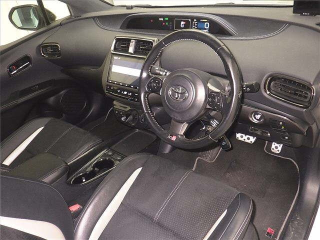TOYOTA PRIUS PHV 2020