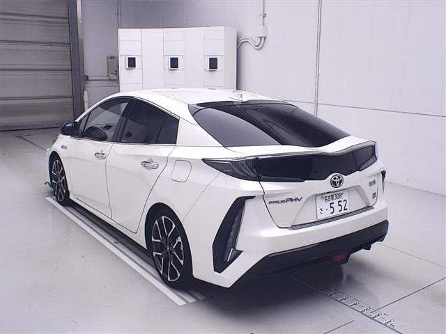 TOYOTA PRIUS PHV 2020