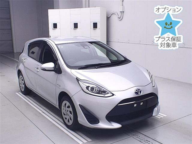 TOYOTA AQUA 2019