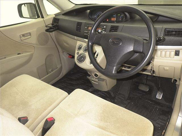 DAIHATSU MOVE 2010