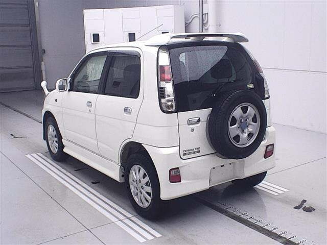 DAIHATSU TERIOS KID 2012