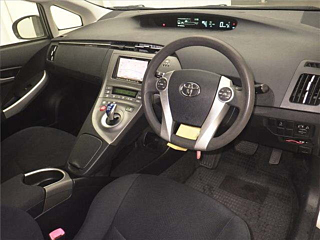 TOYOTA PRIUS 2013