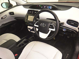 TOYOTA PRIUS 2016