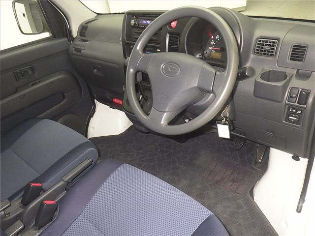 DAIHATSU HIJET VAN 2008