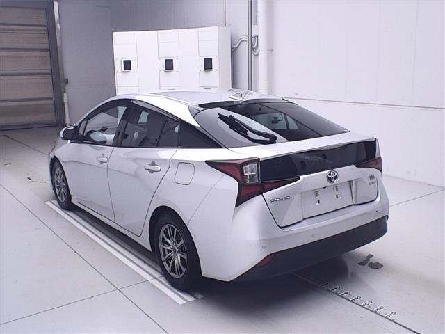 TOYOTA PRIUS 2020