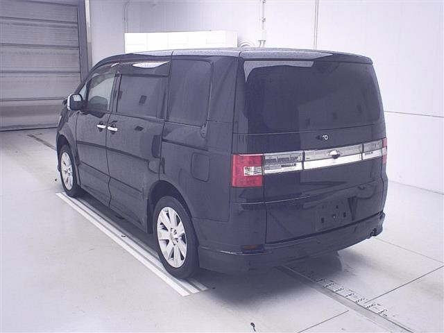 MITSUBISHI DELICA D5 2013