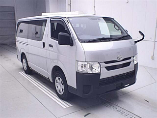 TOYOTA HIACE VAN 2024
