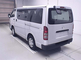 TOYOTA HIACE VAN 2024