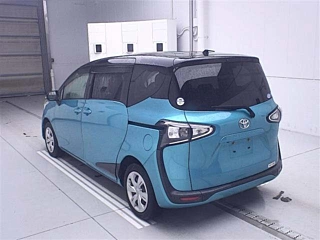 TOYOTA SIENTA 2019