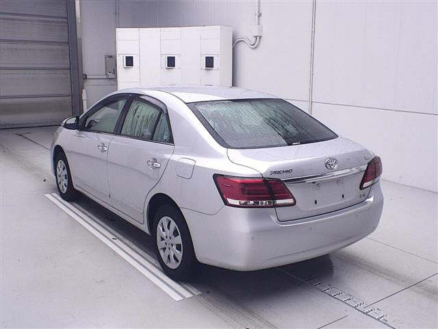 TOYOTA PREMIO 2020