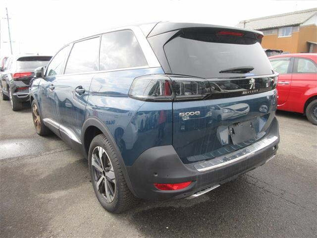 PEUGEOT 5008 2023