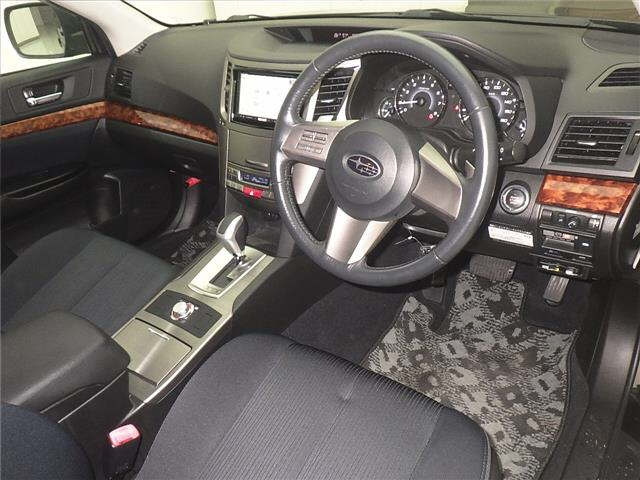 SUBARU LEGACY B4 2010