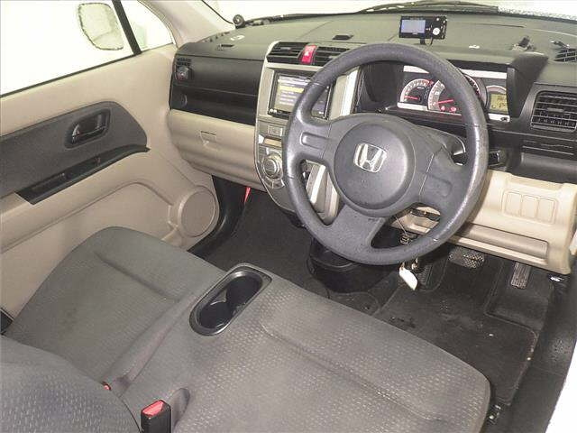 HONDA ZEST 2010