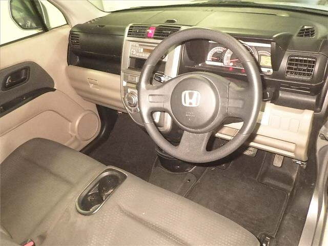 HONDA ZEST 2010