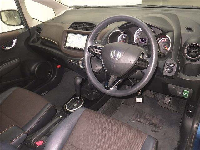 HONDA FIT SHUTTLE 2011
