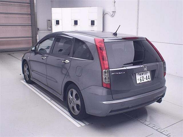 HONDA STREAM 2009