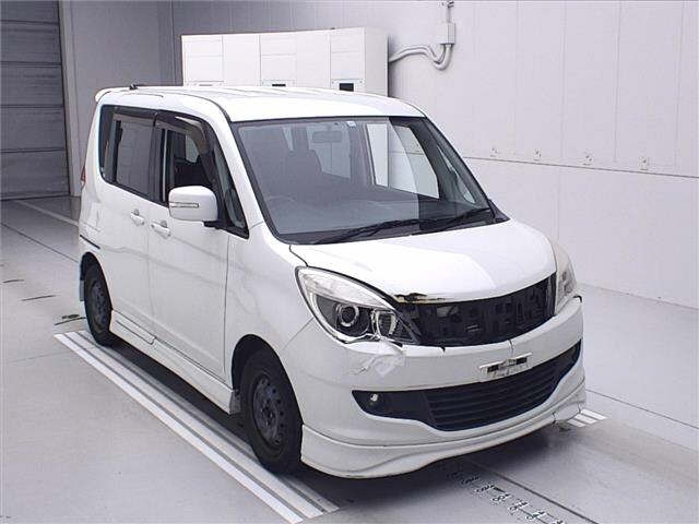 SUZUKI SOLIO 2012