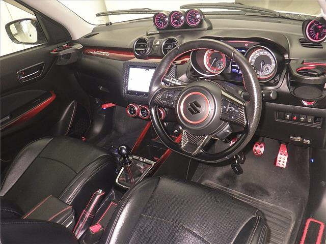 SUZUKI SWIFT 2018