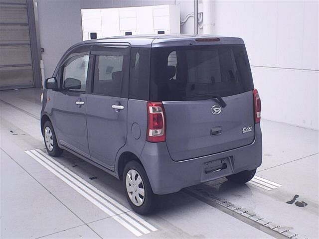 DAIHATSU TANTO EXE 2010