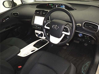 TOYOTA PRIUS 2016