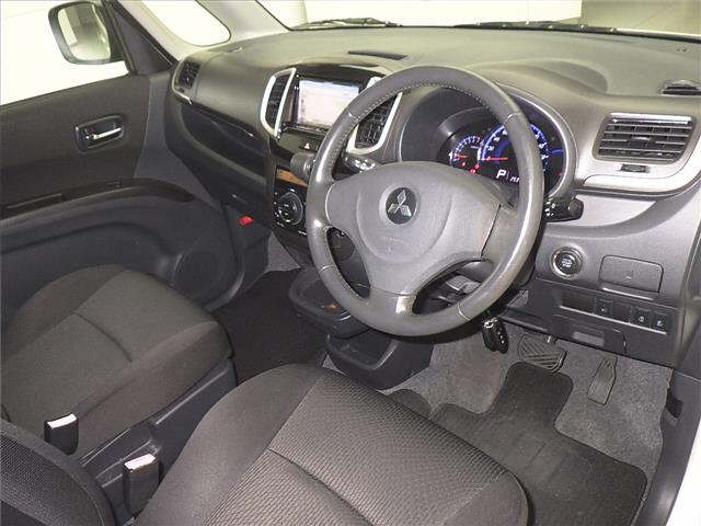 MITSUBISHI DELICA D2 2012