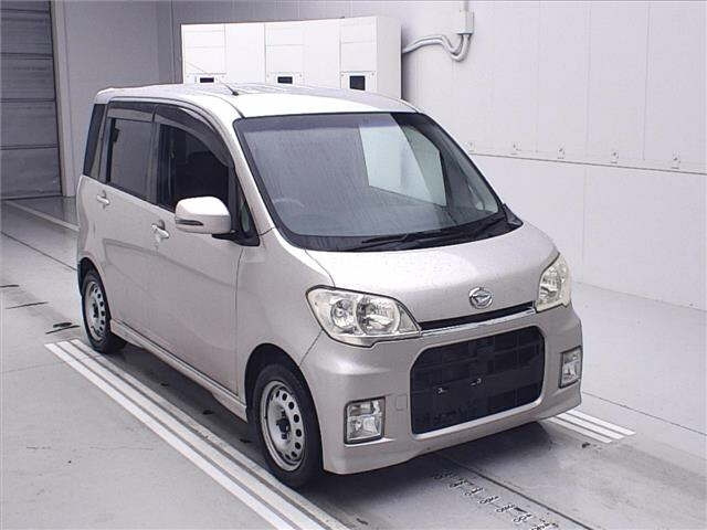 DAIHATSU TANTO EXE 2010