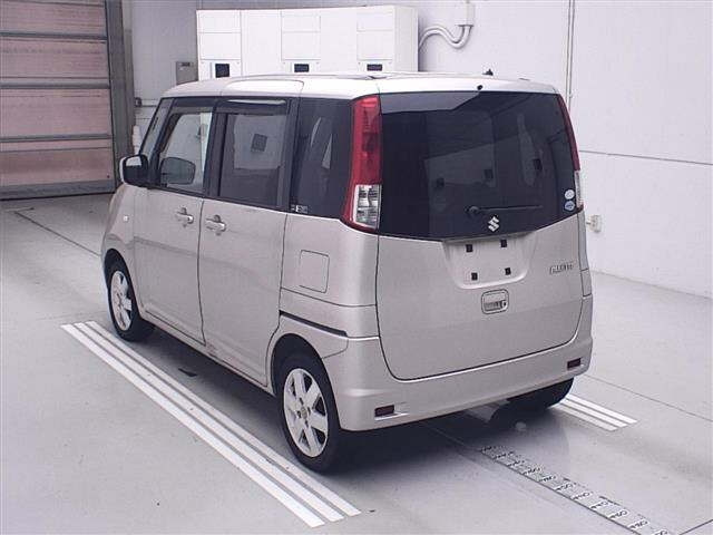 SUZUKI PALETTE 2010