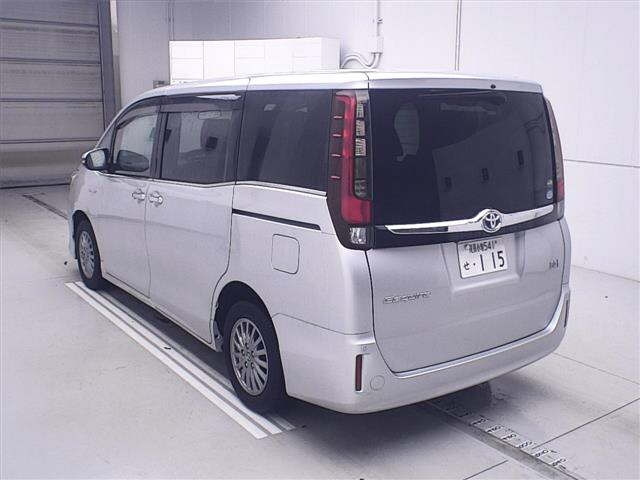 TOYOTA ESQUIRE 2015