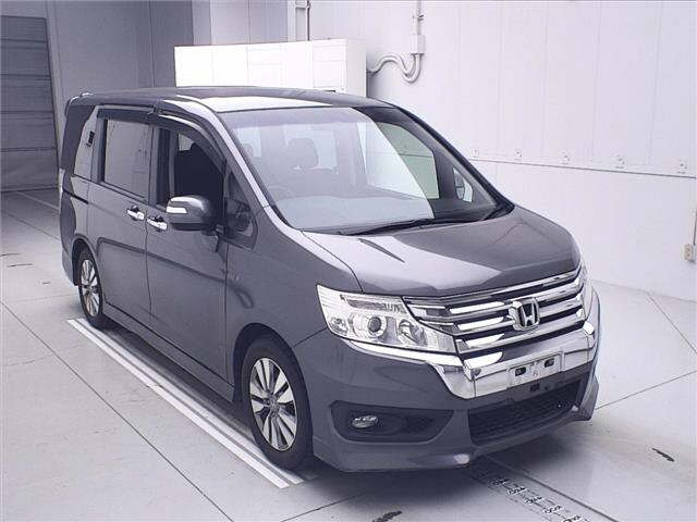 HONDA STEP WAGON 2012