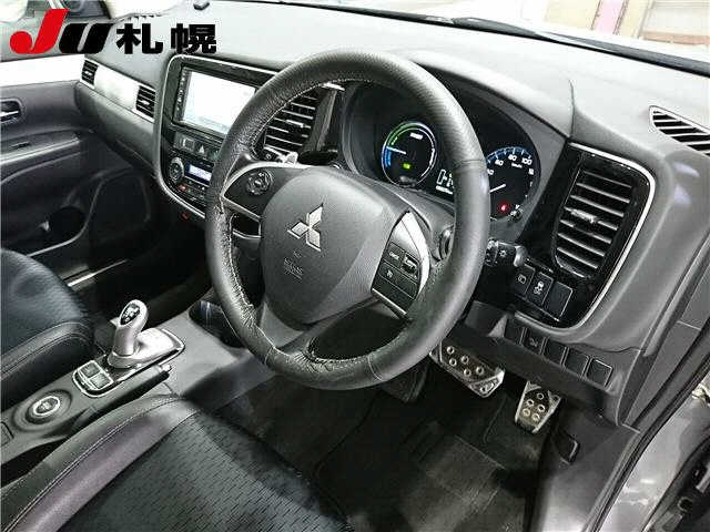 MITSUBISHI OUTLANDER PHEV 2014