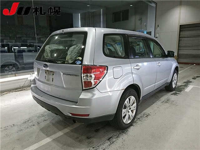 SUBARU FORESTER 2012