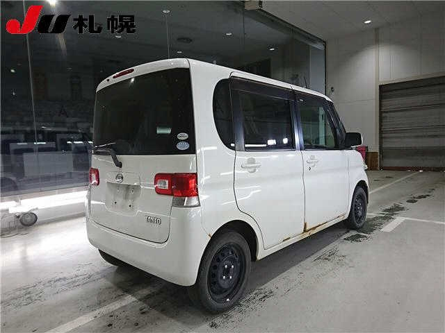 DAIHATSU TANTO 2010
