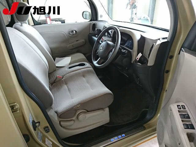 NISSAN CUBE 2010