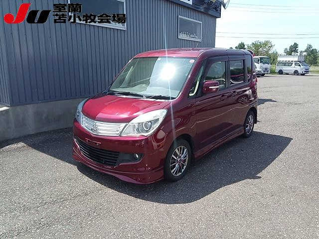 MITSUBISHI DELICA D2 2012
