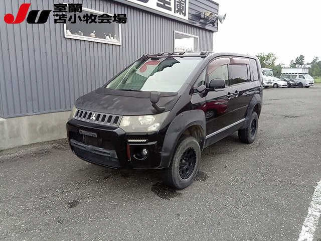 MITSUBISHI DELICA D5 2013