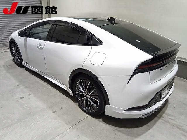 TOYOTA PRIUS 2023