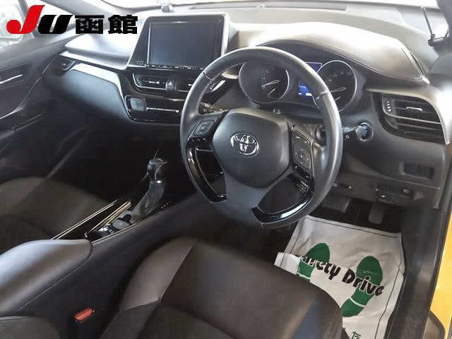 TOYOTA C-HR 2016