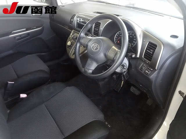 TOYOTA WISH 2008
