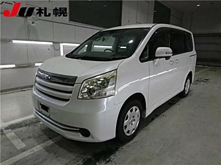TOYOTA NOAH 2008