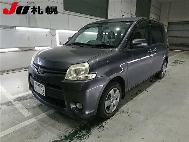 TOYOTA SIENTA 2011