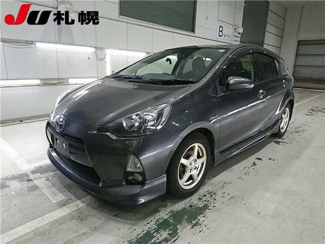 TOYOTA AQUA 2012