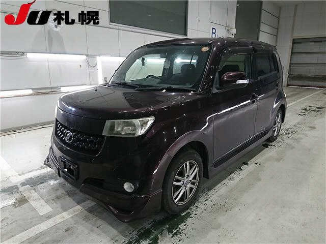 TOYOTA BB 2012