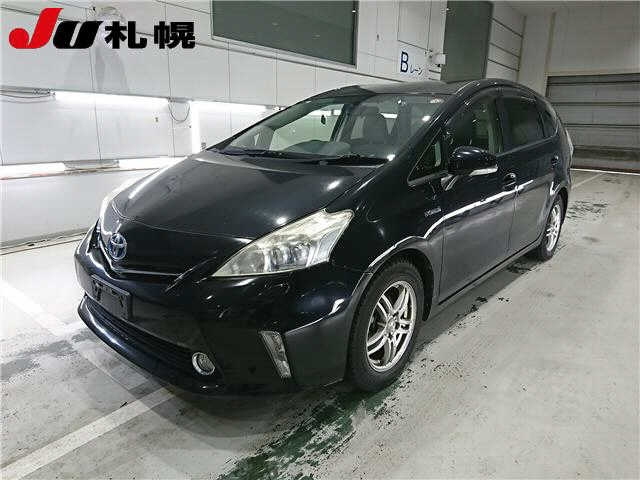 TOYOTA PRIUS ALPHA 2012