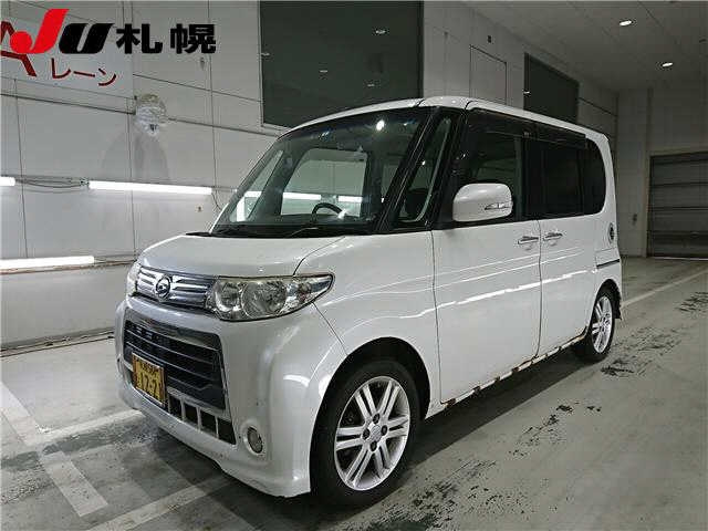 DAIHATSU TANTO 2011