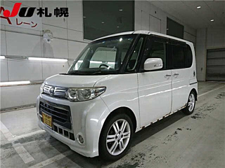 DAIHATSU TANTO 2011