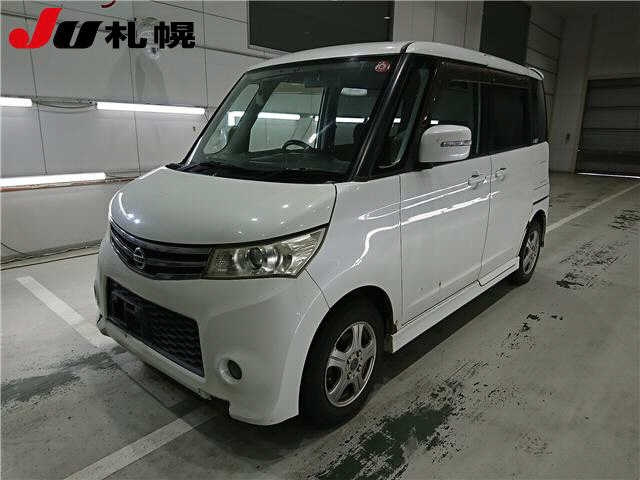 NISSAN ROOX 2010