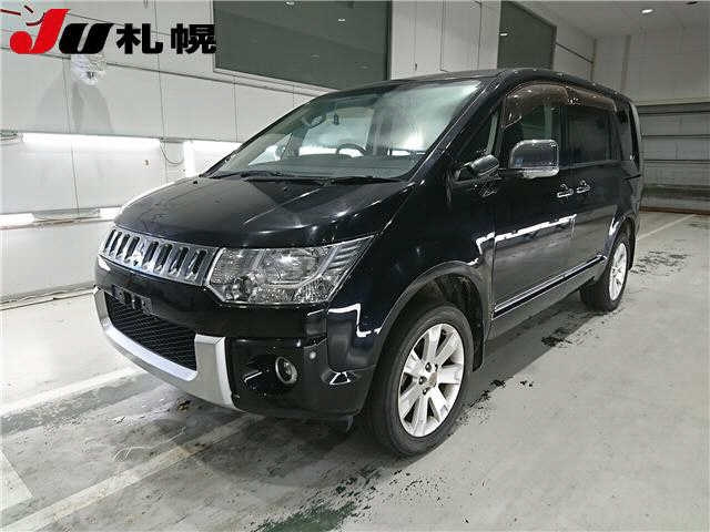 MITSUBISHI DELICA D5 2009