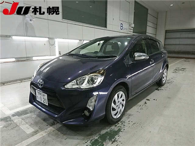 TOYOTA AQUA 2015