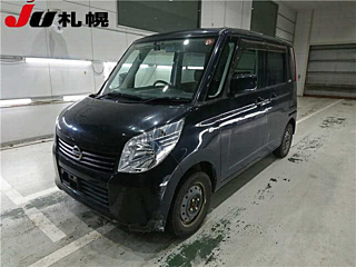 NISSAN ROOX 2010
