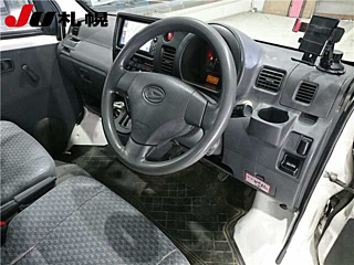 DAIHATSU HIJET VAN 2015